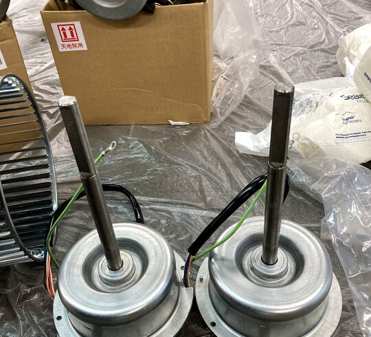 全熱交換器ファンモーター交換